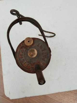 Lámpara de carburo antigua