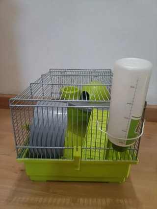 Jaula para hámster con accesorios
