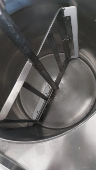 Marmita cuece crema 50kg con removedor