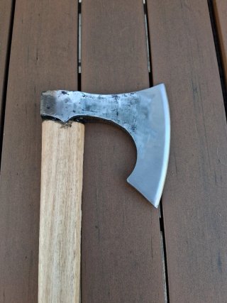 Hacha vikinga madera 60cms