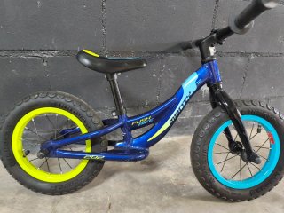 Bicicleta de equilibrio Monty 12 azul