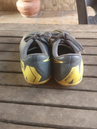 Botas de fútbol Nike Mercurial Talla 32