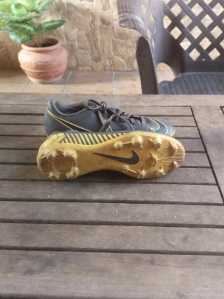 Botas de fútbol Nike Mercurial Talla 32