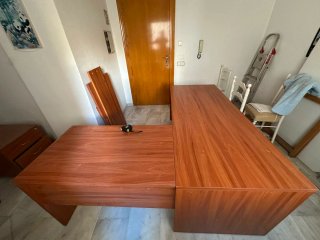 Mesa de oficina de madera