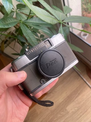 Olympus Pen EE-2 Cámara Analógica