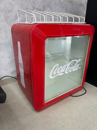 Nevera Coca-Cola Roja