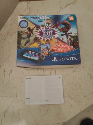 Caja PS Vita Hits Mega Pack Sony