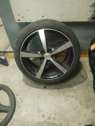 Llantas Ford 5 Tornillos