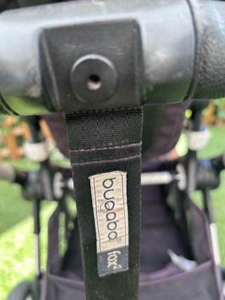 Carrito Bugaboo Fox 2 con capazo y silla