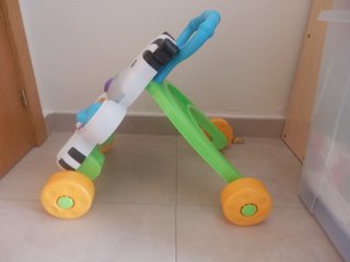 Correpasillos Fisher‑Price Zebra, como nuevo