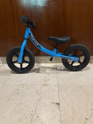 Bicicleta de equilibrio Sawyer azul