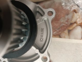 Bomba de agua Chrysler Grand Voyager 2.8 CRD