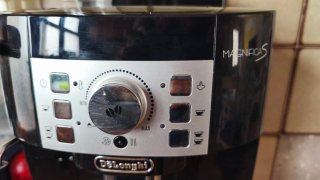 Cafetera DeLonghi Magnifica