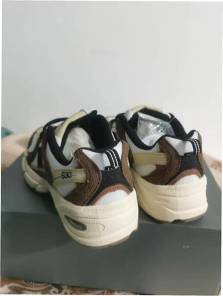 New Balance 530 Talla 37 Marrón y Beige
