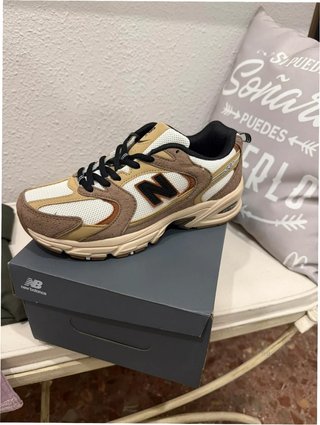 New Balance 530 Talla 45 Marrón Beige