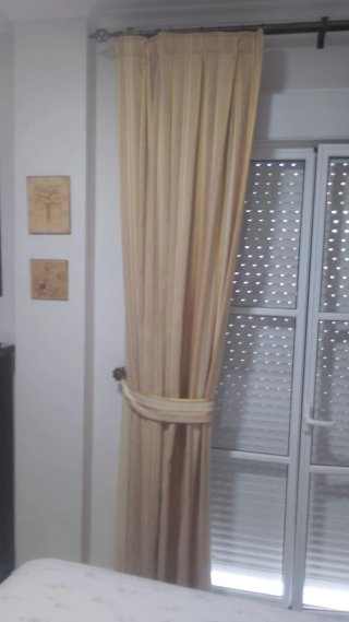 Tende Beige e Gialle