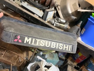 Mitsubishi montero