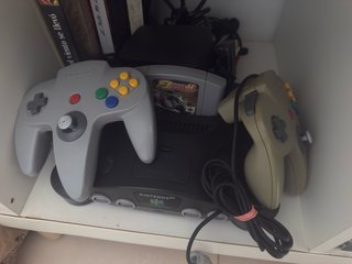 Consola Nintendo 64 + 2 Mandos + Juego