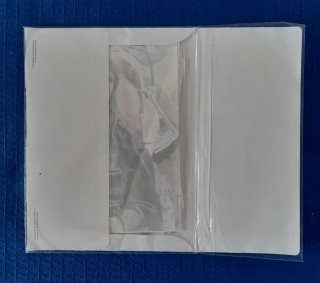 Carpetas nuevas de cartas y sobres