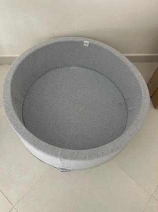 Piscina de bolas gris para bebé se vende sin bolas