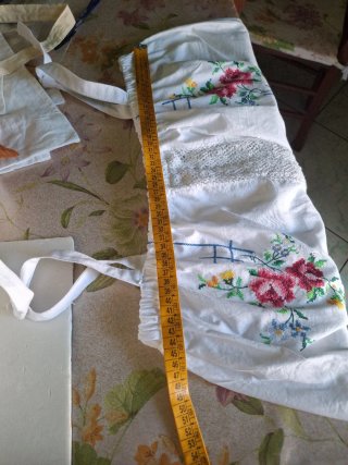 Vestito vintage ricamato floreale
