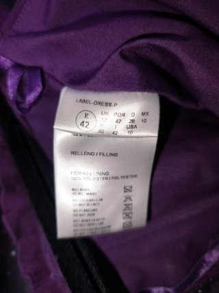 Vestido de fiesta morado con pedrería