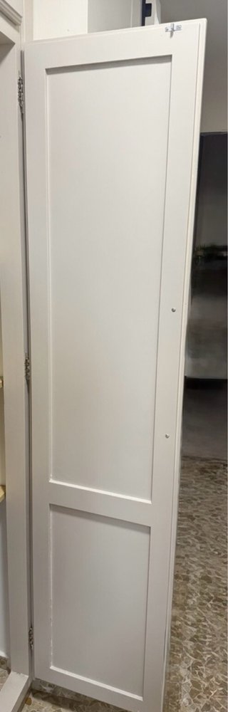 Armario madera empotrado lacado 3 puerta y altillo