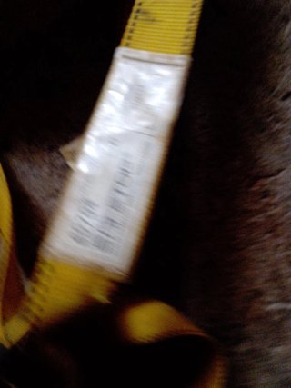 Arnés de seguridad amarillo