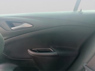 DESDE 183€ AL MES SIN ENTRADA OPEL ASTRA FAMILIAR
