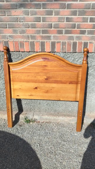Cabecero de madera