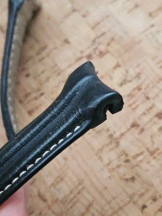 Pulseira Omega Preta Couro