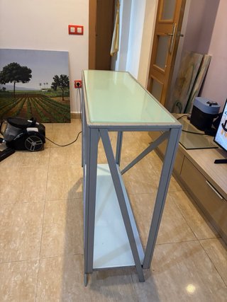 Mueble de entrada forjado en hierro y cristal
