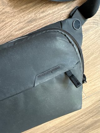 Bandolera Peak Design Everyday Sling 3L GrisCeniza