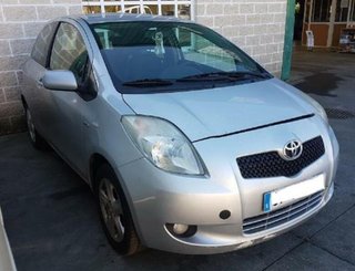 305460899fka volante toyota yaris 1.4 128299