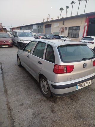 SEAT Ibiza 2004
