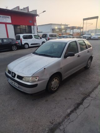 SEAT Ibiza 2004