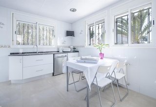 Villa con piscina privada y barbacoa!