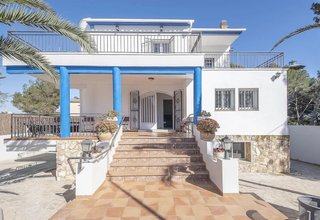 Villa con piscina privada y barbacoa!