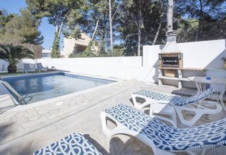 Villa con piscina privada y barbacoa!