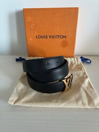 Cintura Louis Vuitton Nera con Fibbia Oro