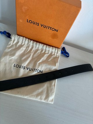 Cintura Louis Vuitton Nera con Fibbia Oro