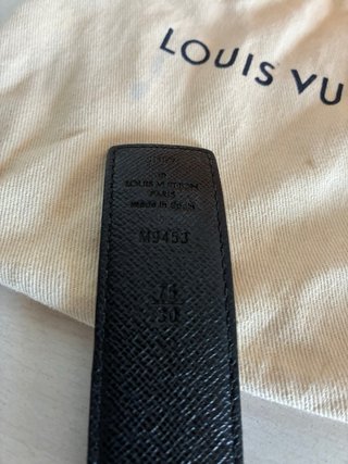 Cintura Louis Vuitton Nera con Fibbia Oro