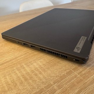 ASUS ROG Zephyrus G14 Ryzen 7/RTX 3050/16G da 14 pollici