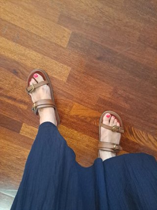 Sandalias de piel Zara marrones