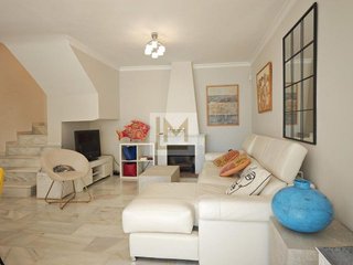 Casa adosada en alquiler en Paraíso - Atalaya- Benamara en Estepona