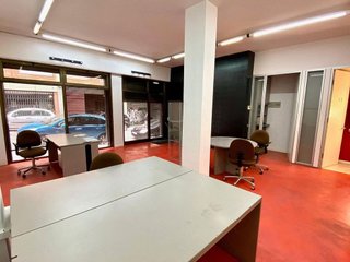 Local comercial en alquiler en El Poble Sec - Parc de Montjuïc en Barcelona