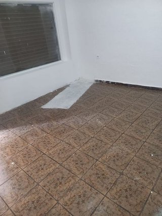 Local comercial en alquiler en Nou Moles en Valencia