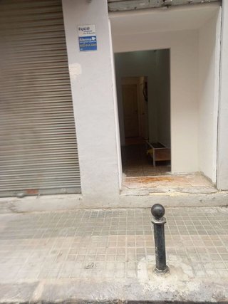 Local comercial en alquiler en Nou Moles en Valencia