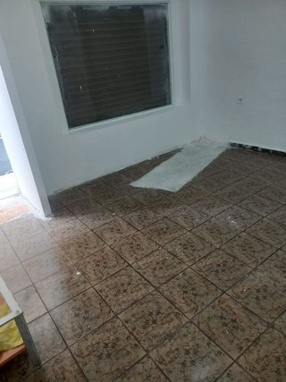 Local comercial en alquiler en Nou Moles en Valencia