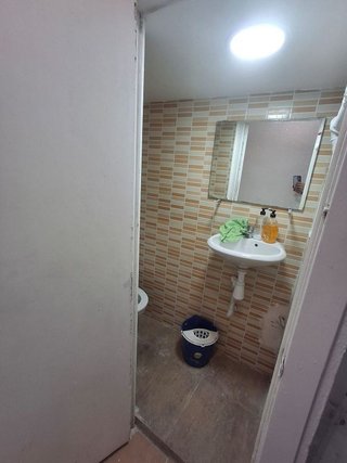 Local comercial en alquiler en Nou Moles en Valencia